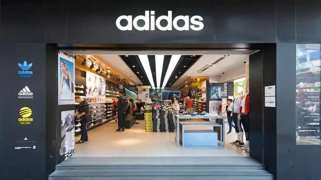 /images/stores/addidas.webp