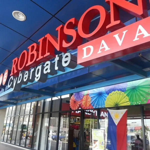 /images/shoppings/robinsons-cybergate-davao-gallery.jpg