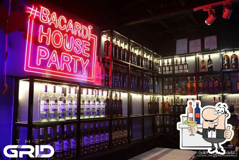 the grid alley bar place